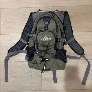 Teton Sports Oasis Hydration Pack - 18L
